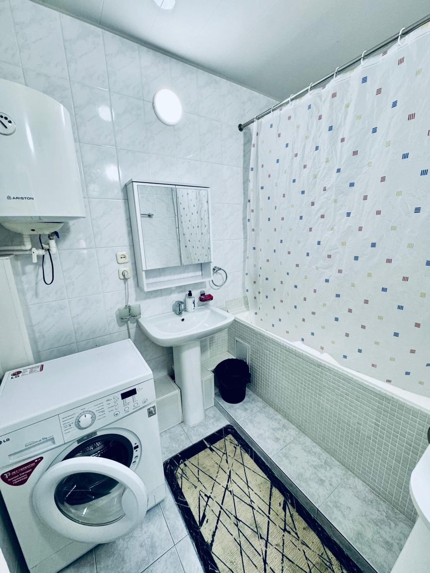 Classic Family Apart In The Center With 4 Rooms Tashkent Esterno foto