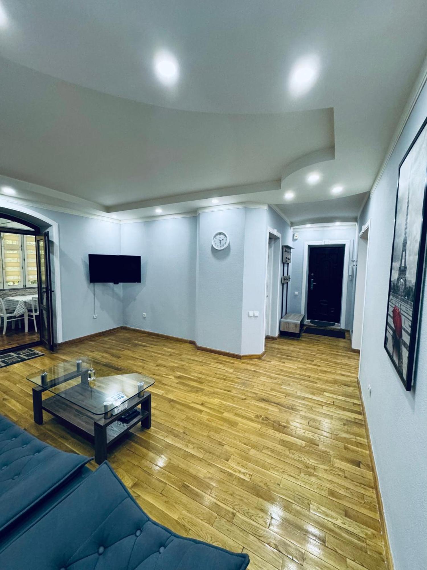 Classic Family Apart In The Center With 4 Rooms Tashkent Esterno foto