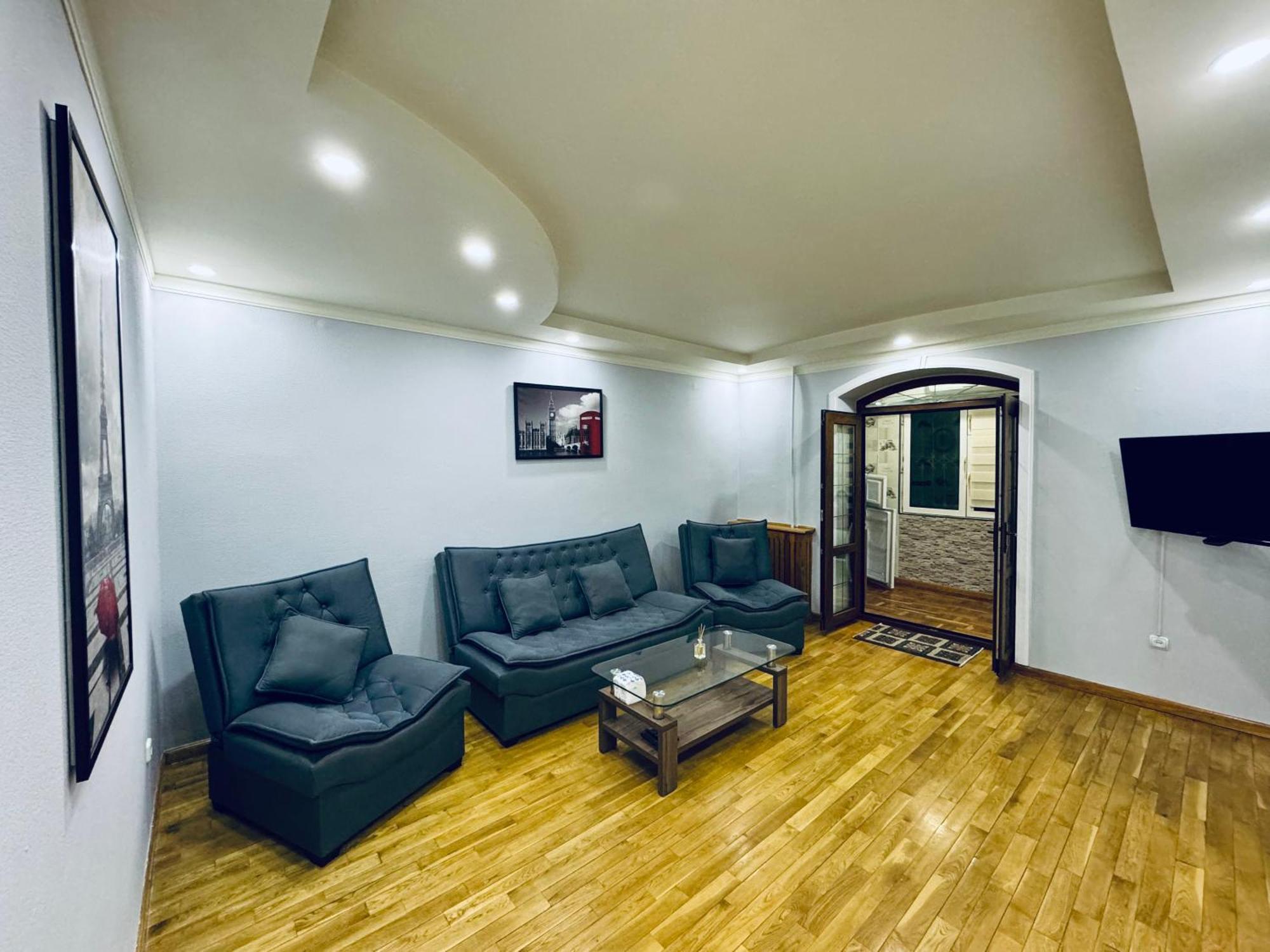 Classic Family Apart In The Center With 4 Rooms Tashkent Esterno foto